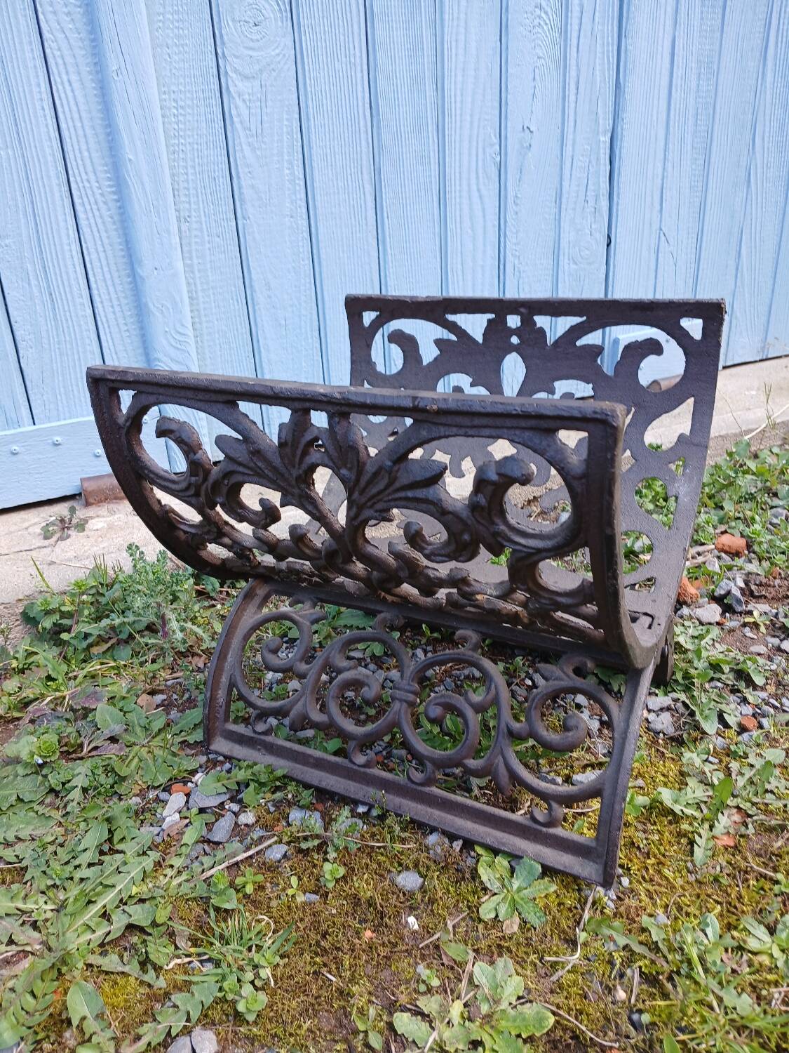 Cast iron magazine rack / wood log rack