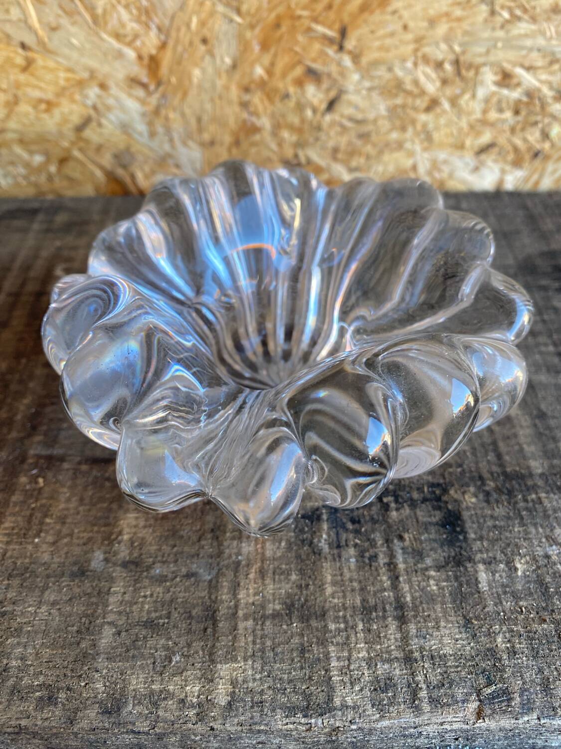Vintage twisted crystal ashtray in the style of daum #d956