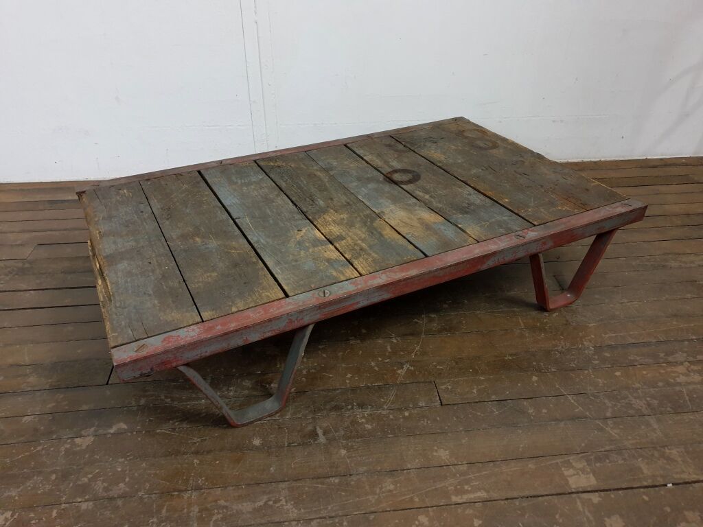 Palette d'usine industrielle