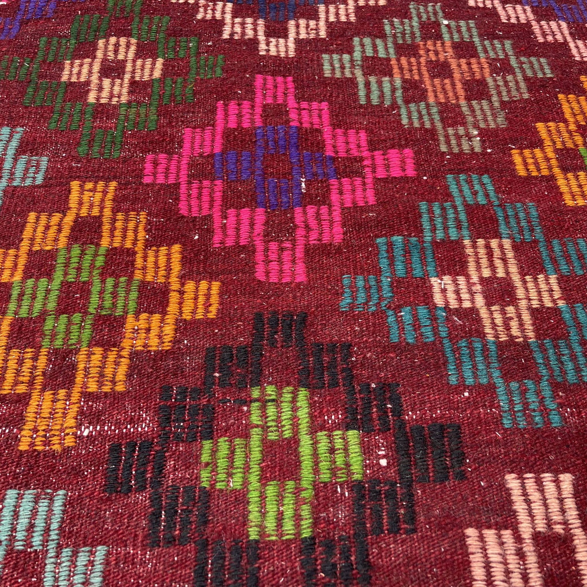 Tapis kilim turc vintage, 141 x 82 cm