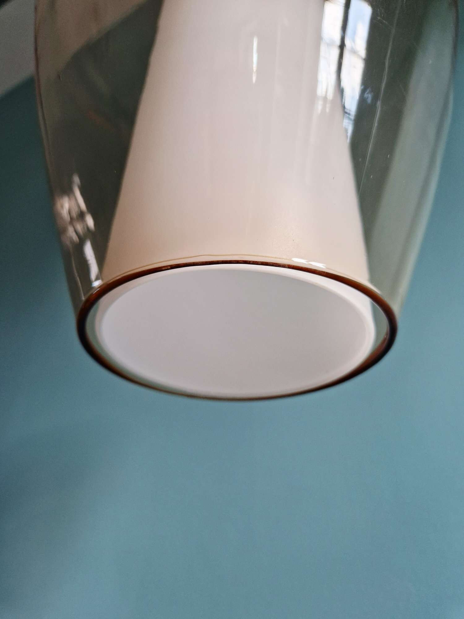 Suspension scandinave en verre satiné blanc et verre transparent rose pâle, 1960