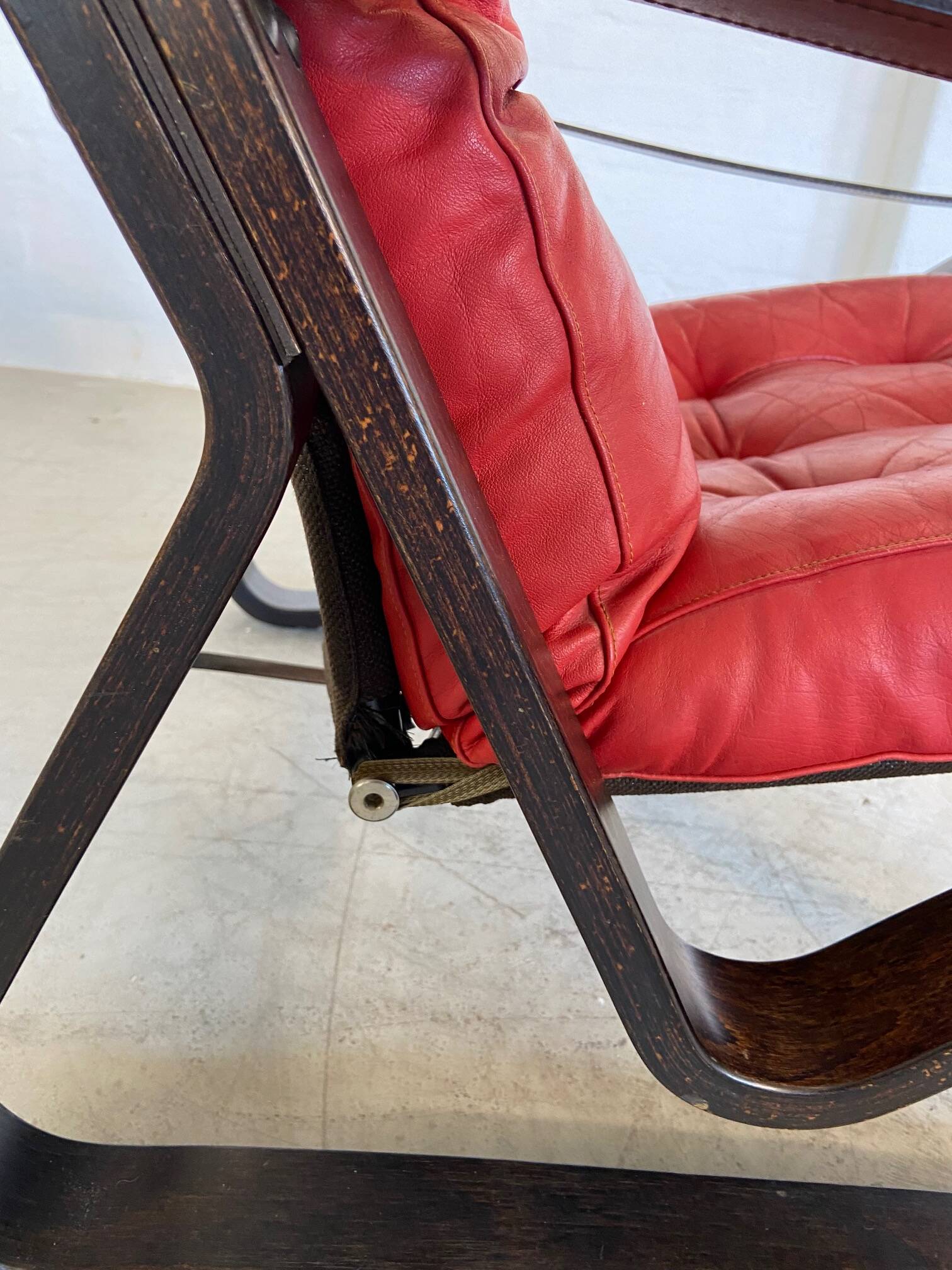 Vintage danish retro reclining lounge chair & stool in red leather by komfo