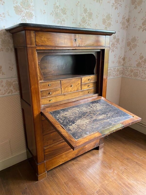 Secrétaire ancien en noyer