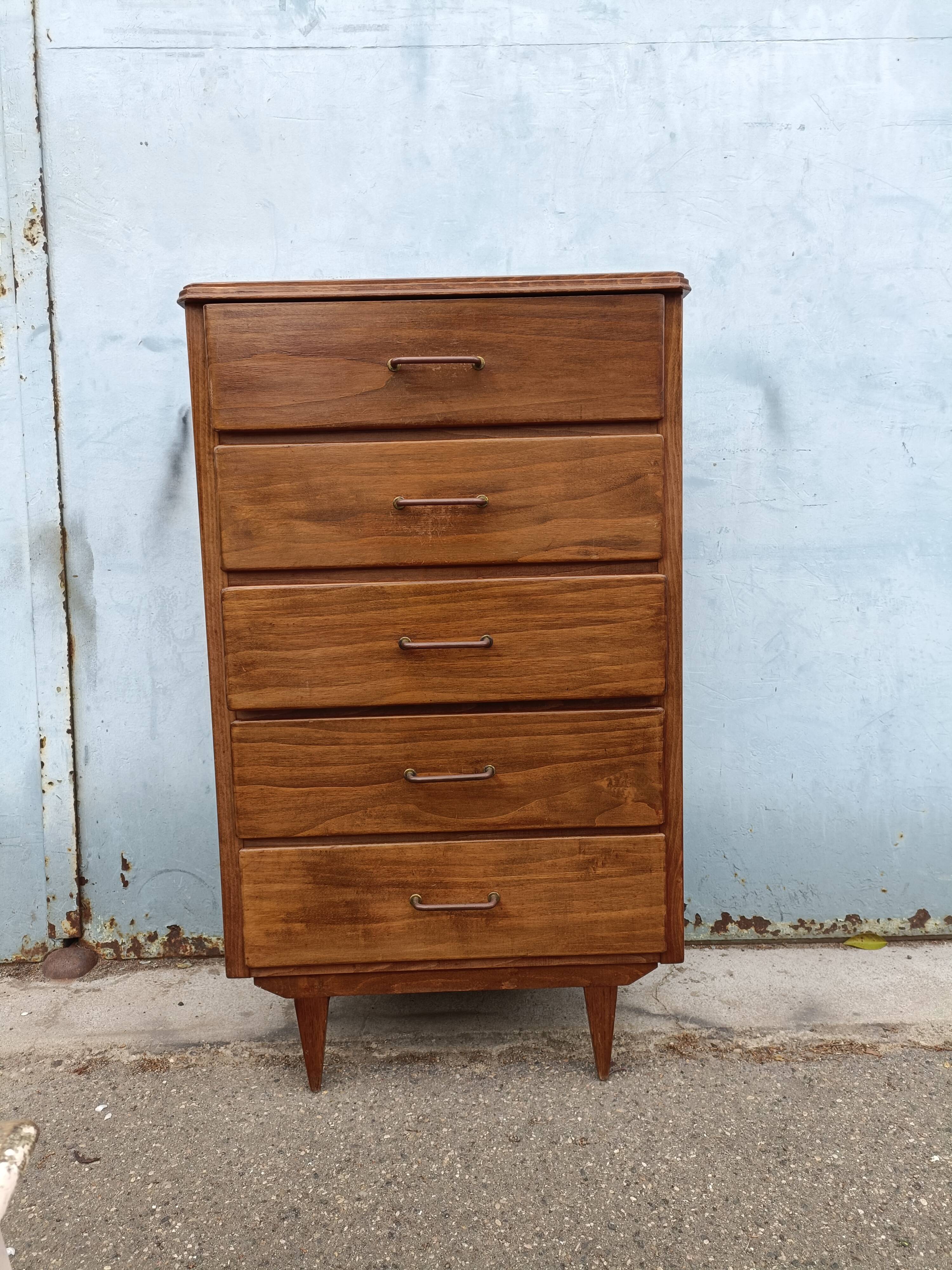 Vintage chest of drawers