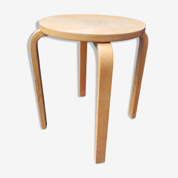 Curved wood stool