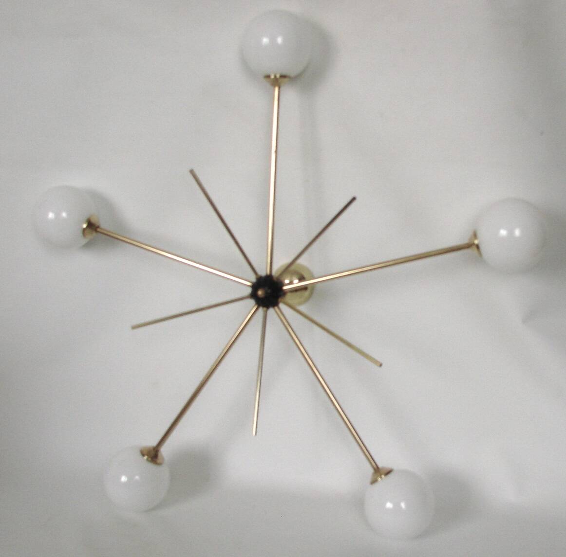 Chandelier Stilnovo, années 1960, laiton et verre, 5 points lumineux