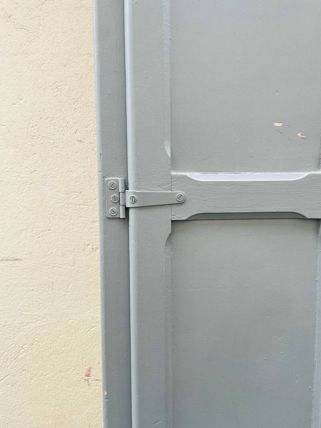 Gray Parisian wardrobe