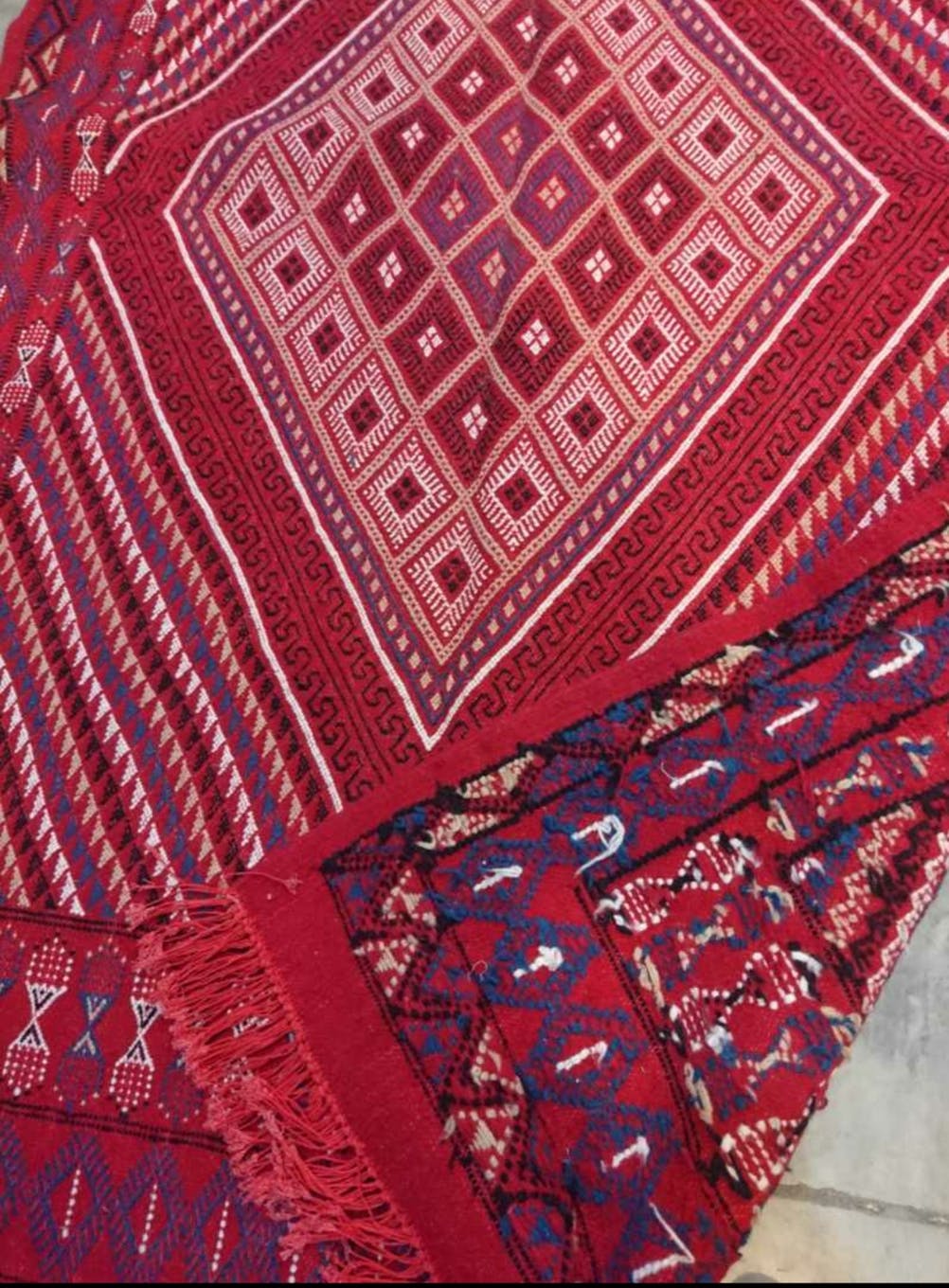 Traditional handmade margoum carpet in pure wool