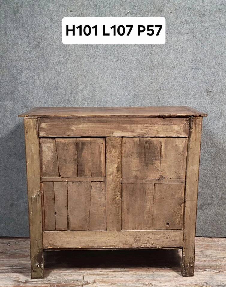 Buffet confiturier époque Louis XV en merisier massif