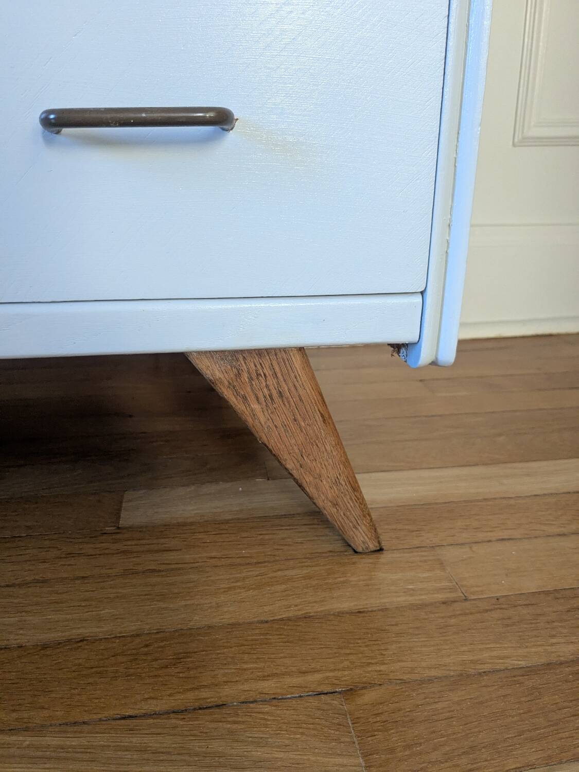 Vintage chest of drawers with compass feet