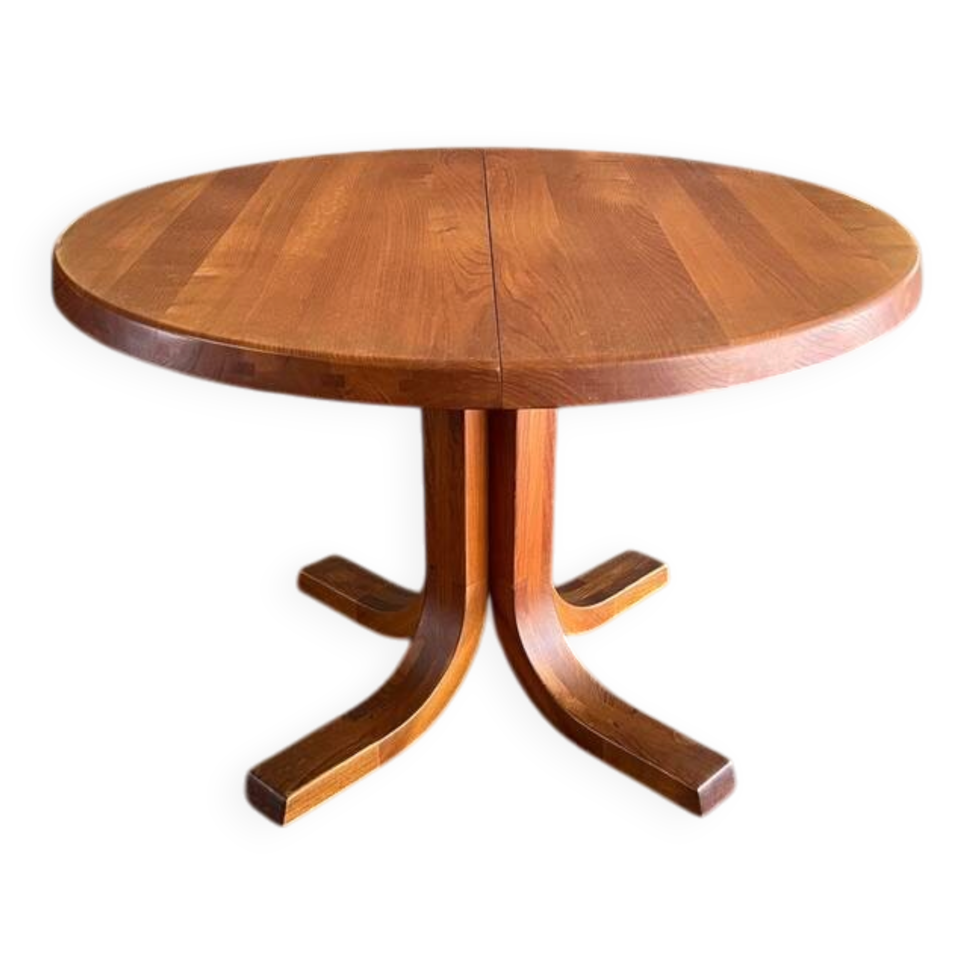 Table T40 in solid oak by Pierre Chapo from around 1970.