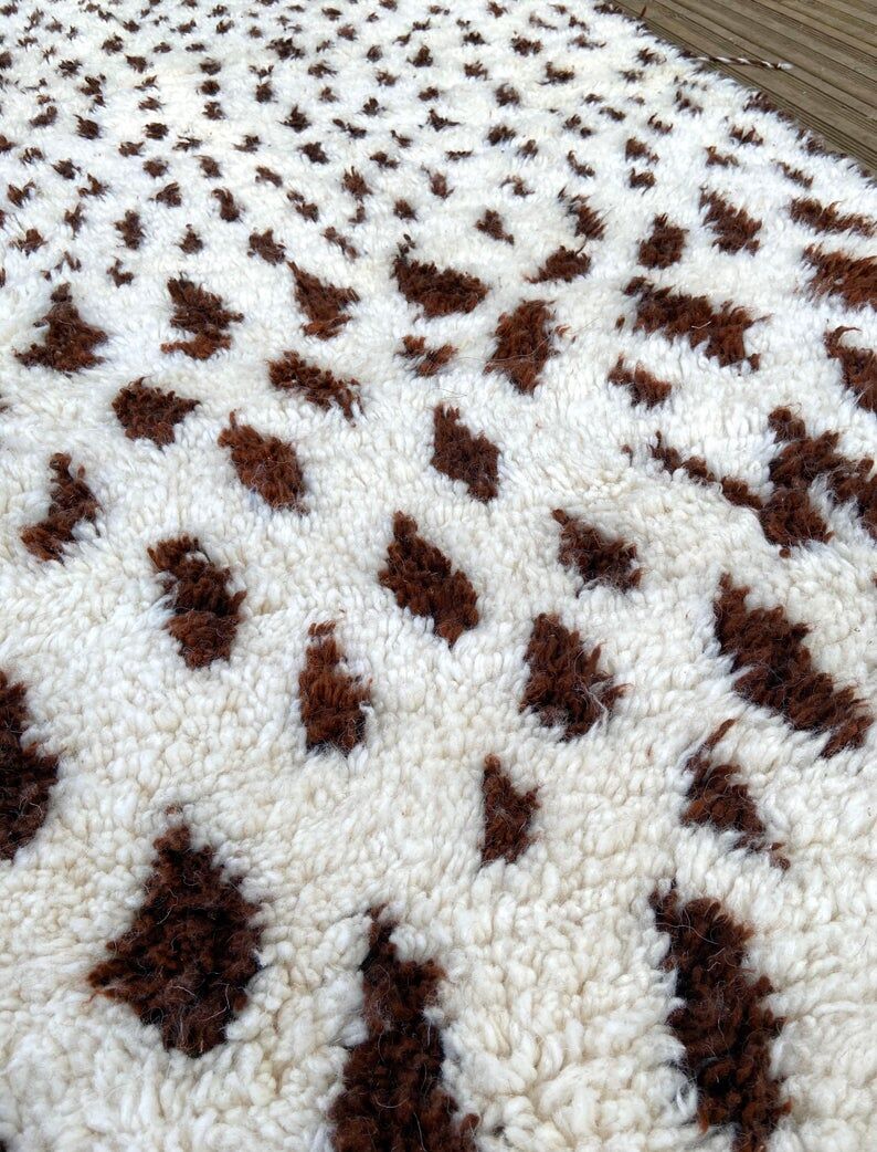 Beni Ouarain wool rug in 185x280 cm wool