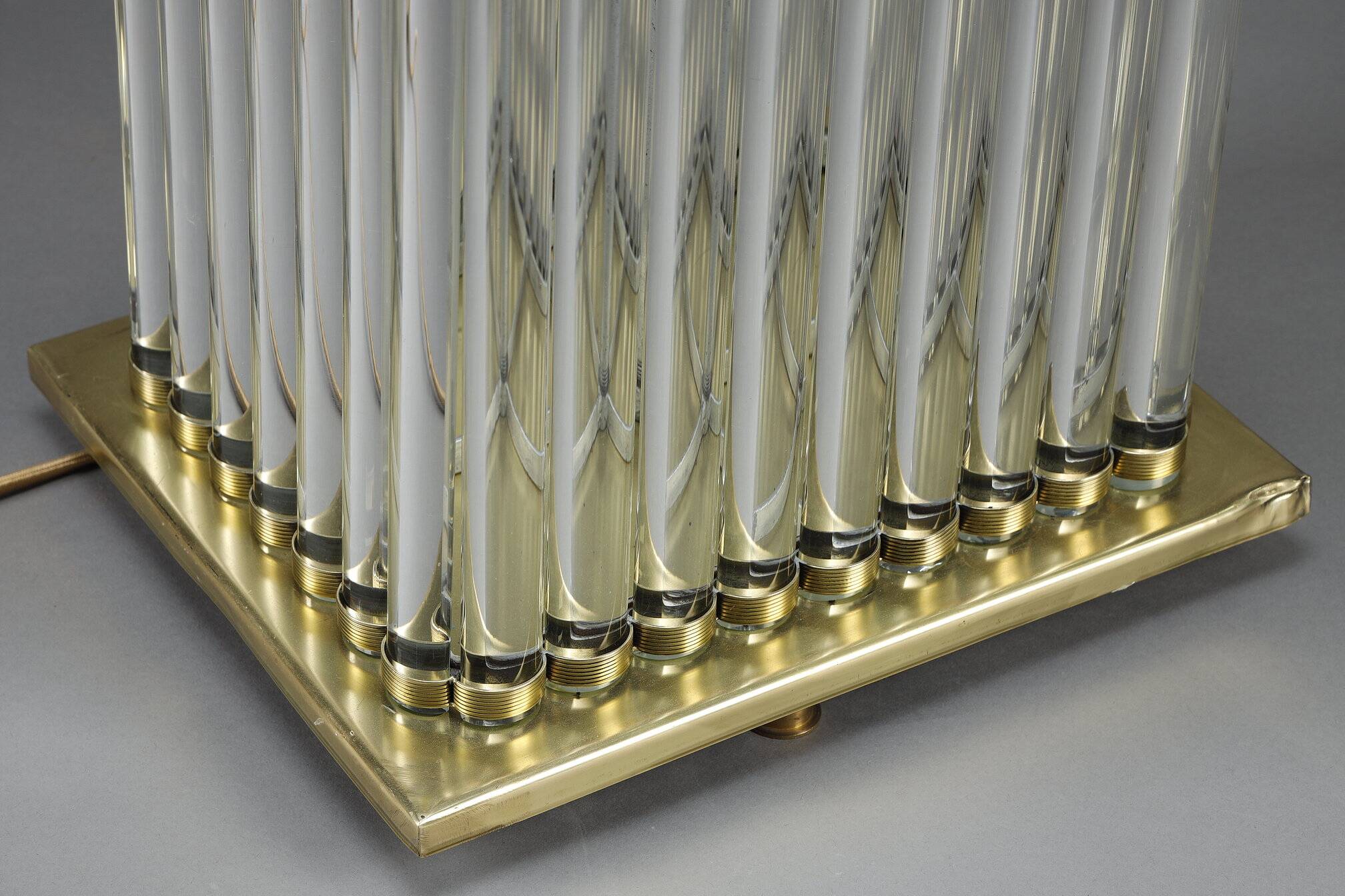 Art Deco style floor lamp made in the 70s in Murano glass