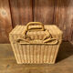Valisette en rotin vintage