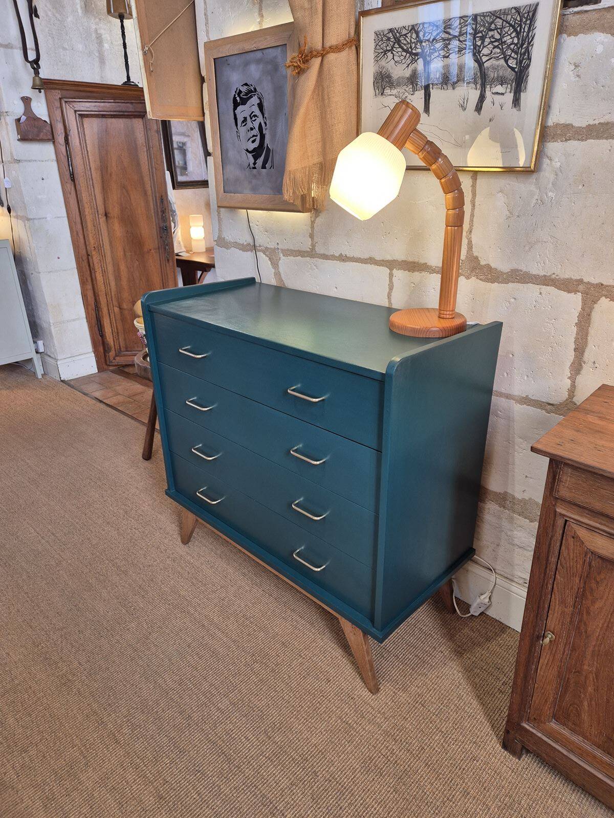Commode vintage