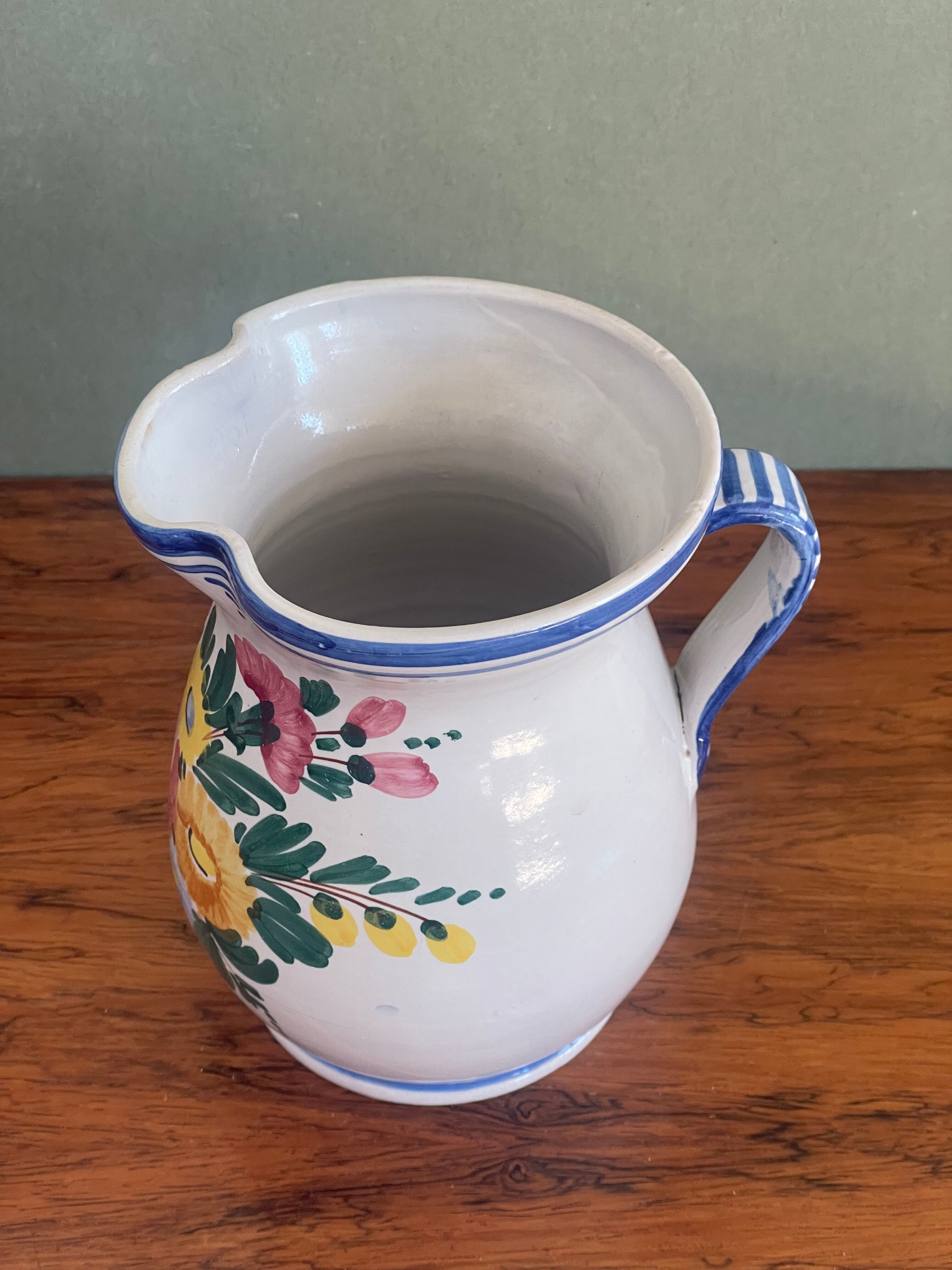 Signed hand made jar with floral motiv Country Side