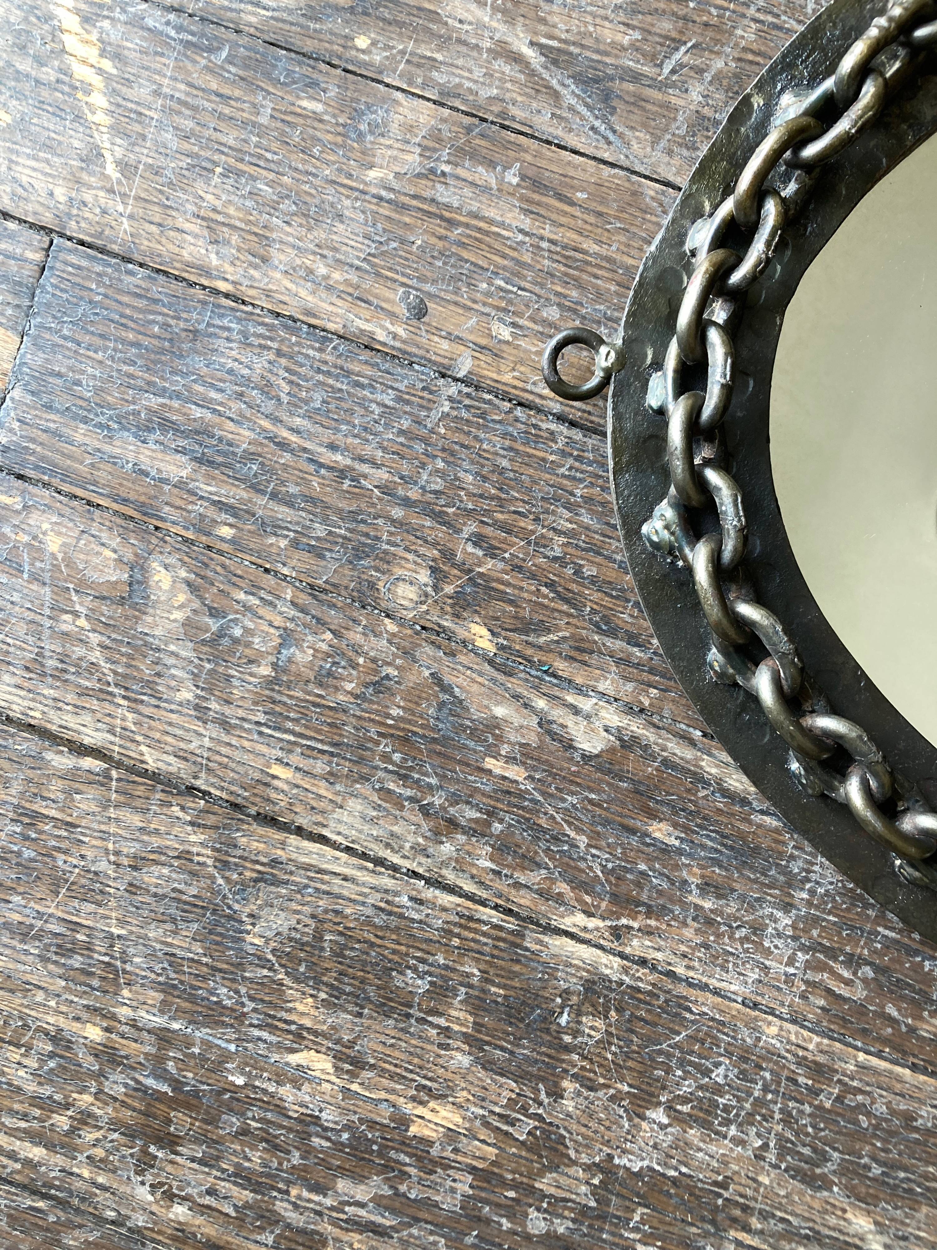 Mirror brutalist chain in beaten iron 1960 H55cm