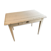 Table blanche en bois