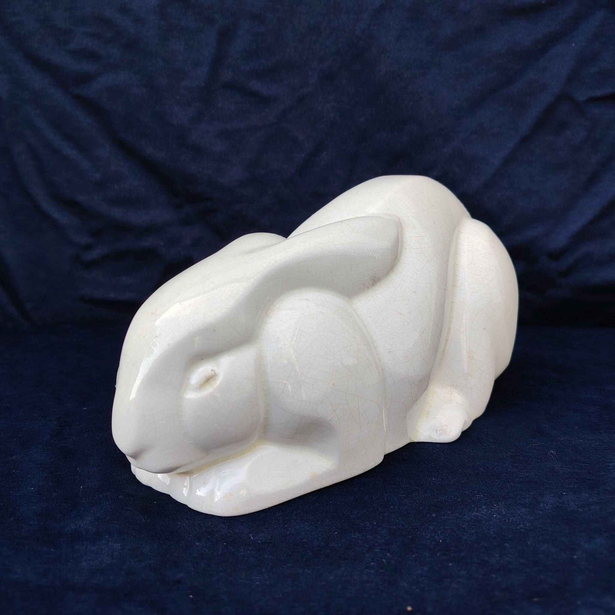 Cracked earthenware rabbit, Lemanceau, Saint Clément