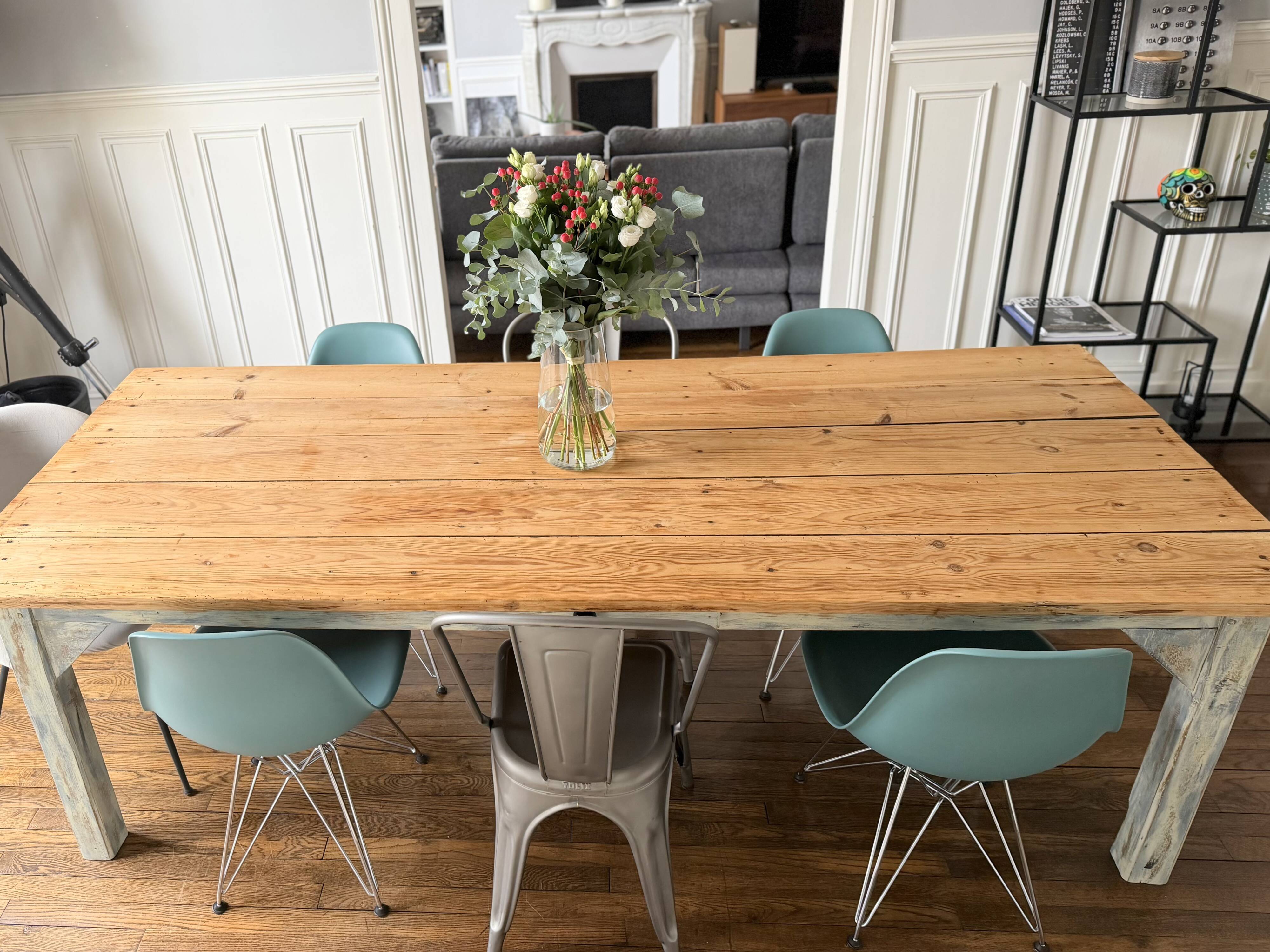 Farm table