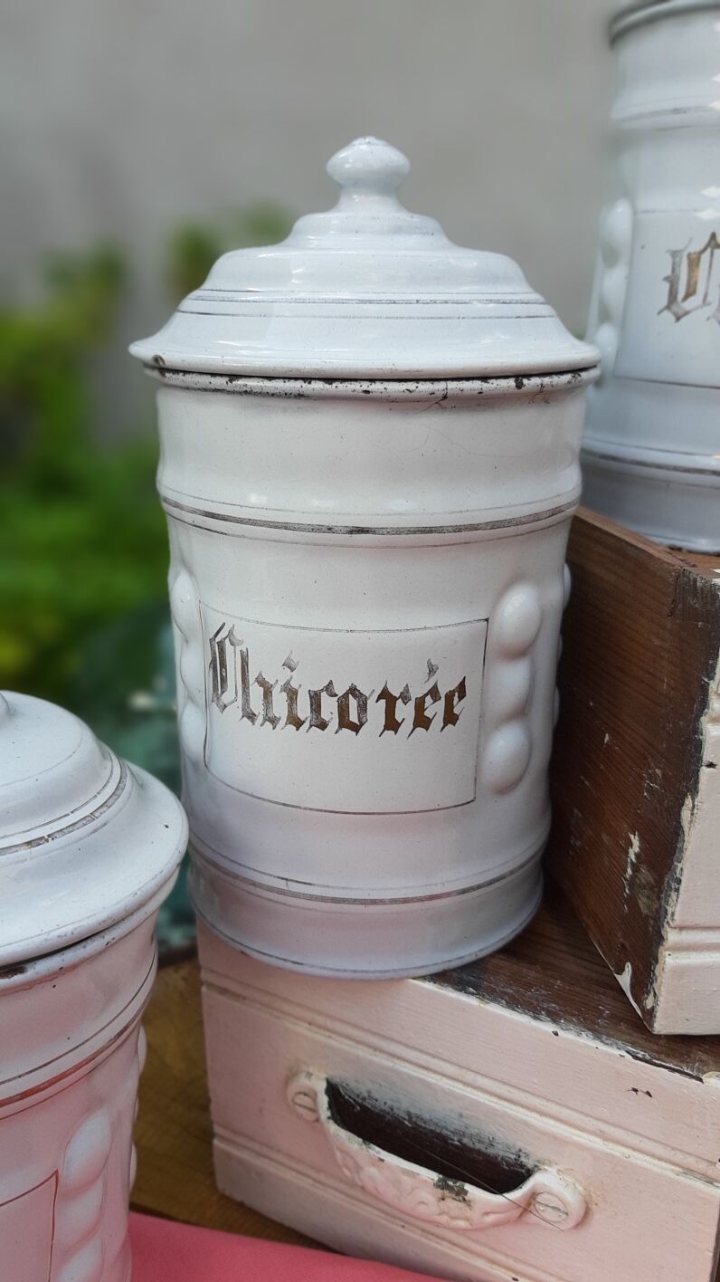 Enamelled spice jars