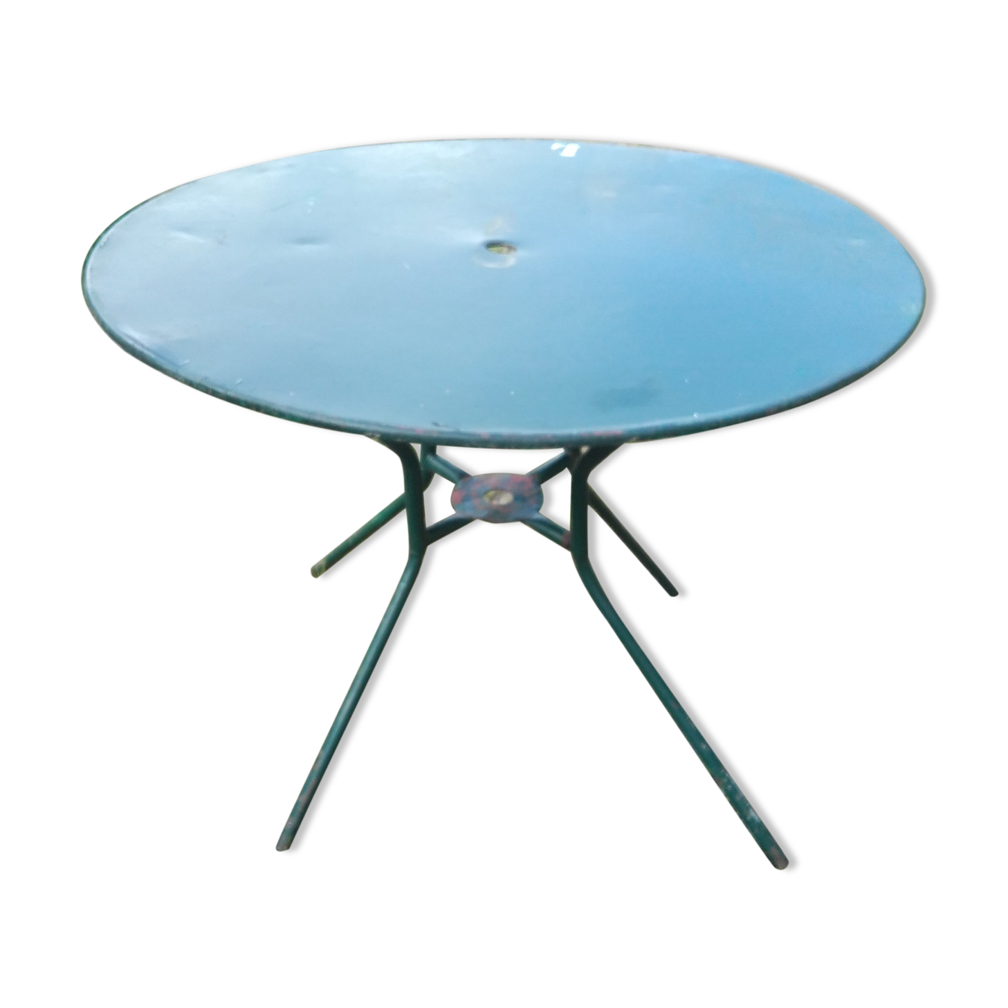 Old-house bistro table in wring iron