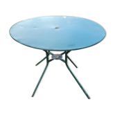 Old-house bistro table in wring iron