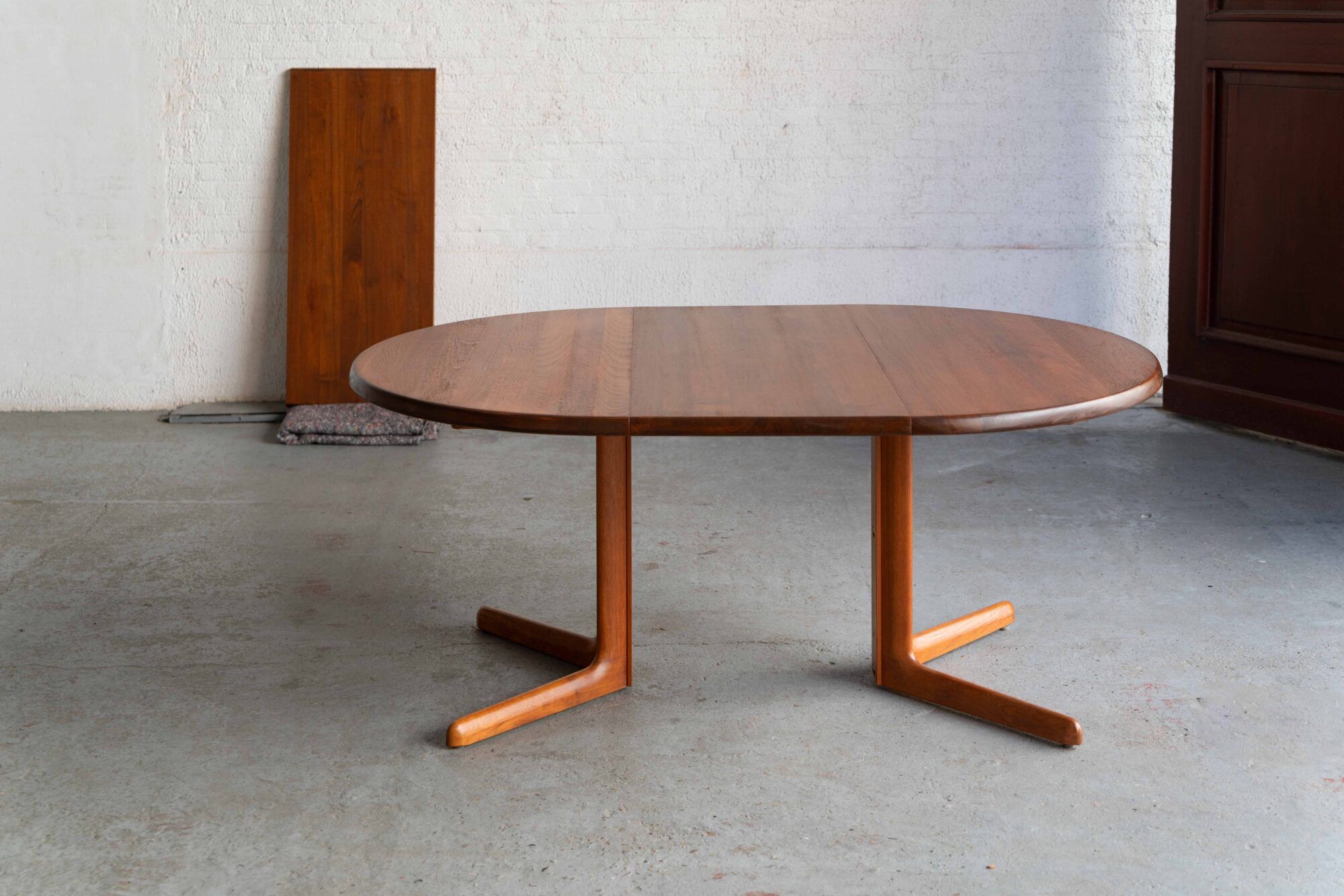 Dining table by Glostrup