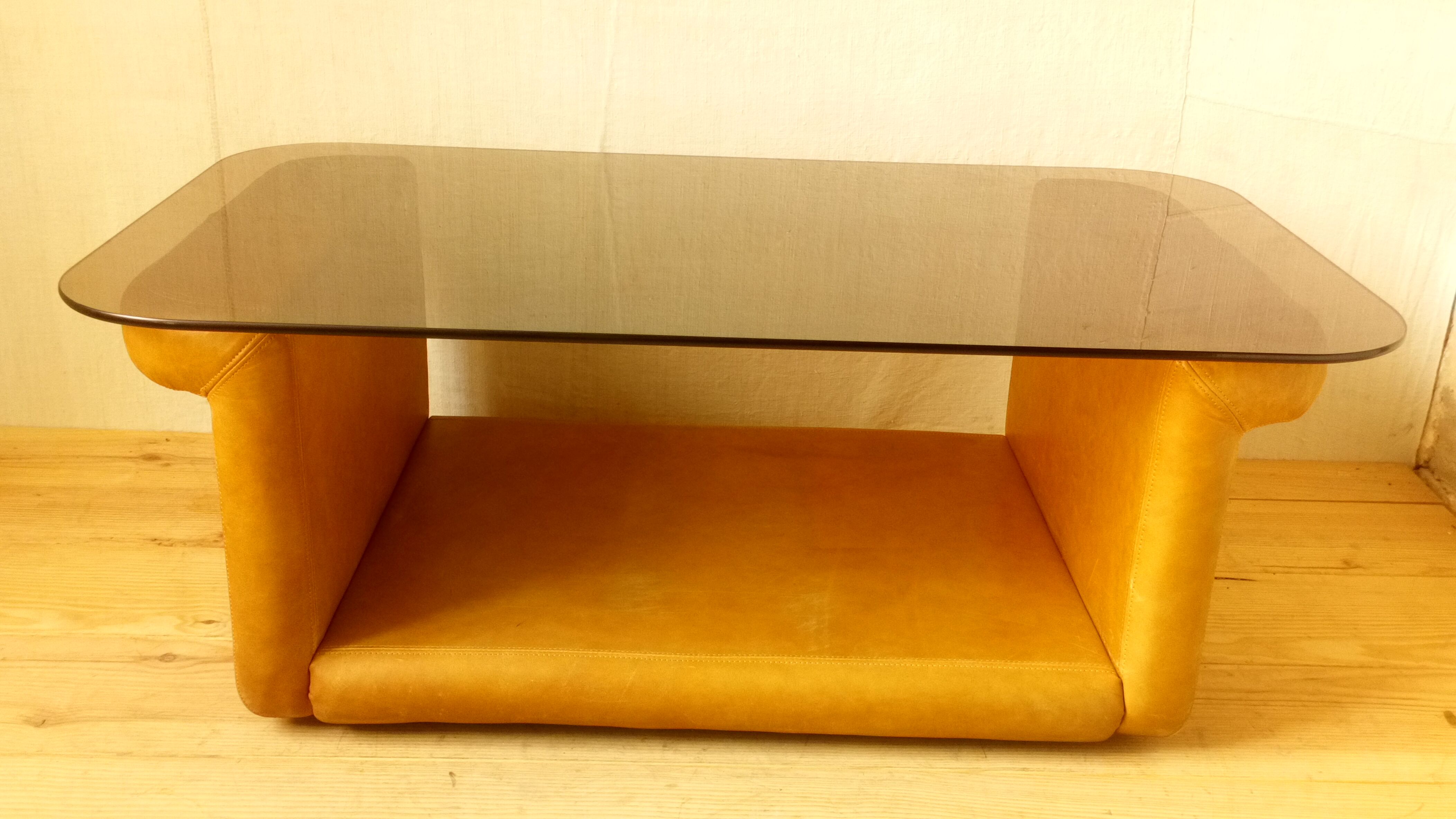 Coffee table in leather Roche Bobois years 70/80