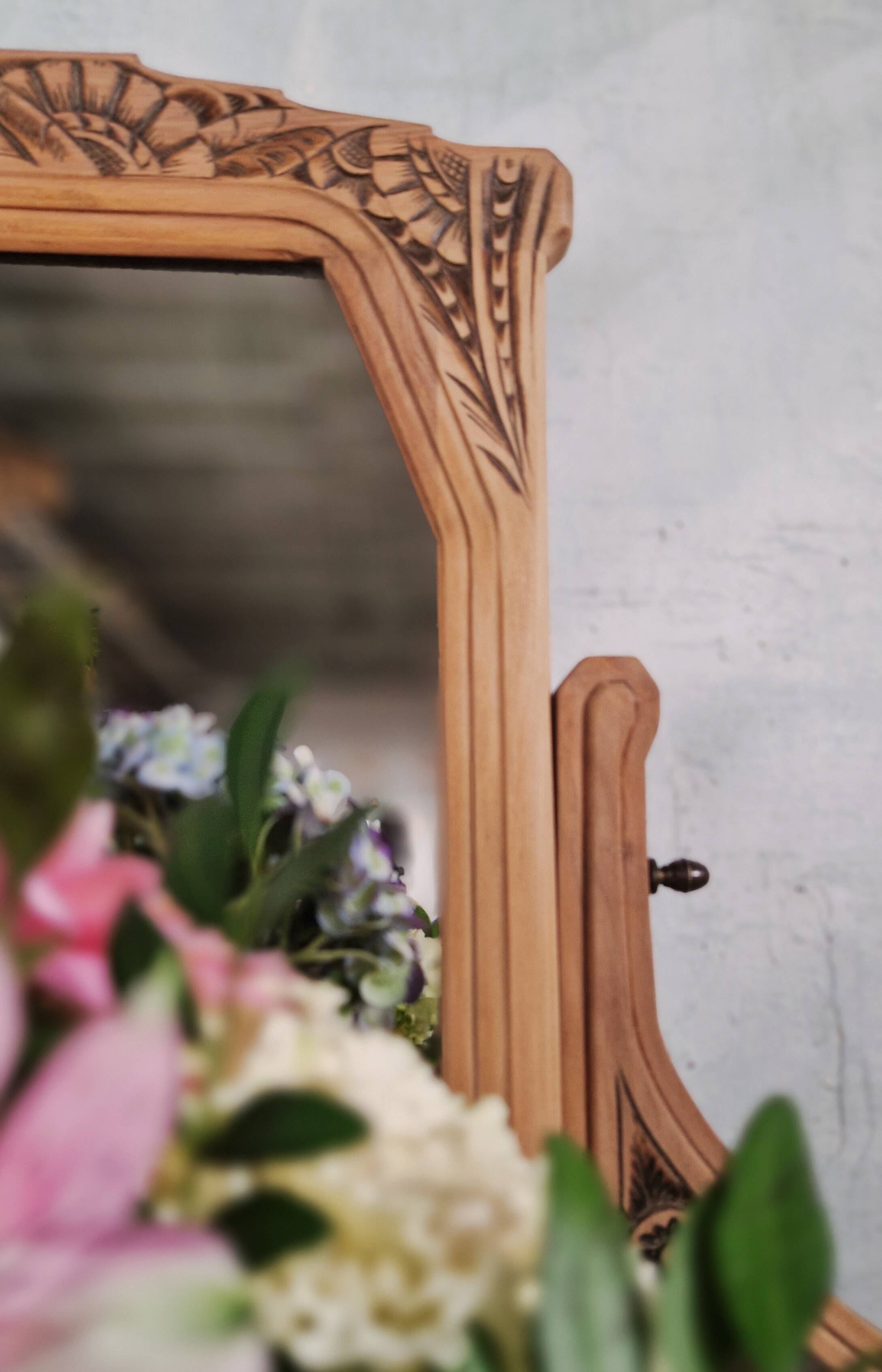 Magnificent Art Deco dressing table