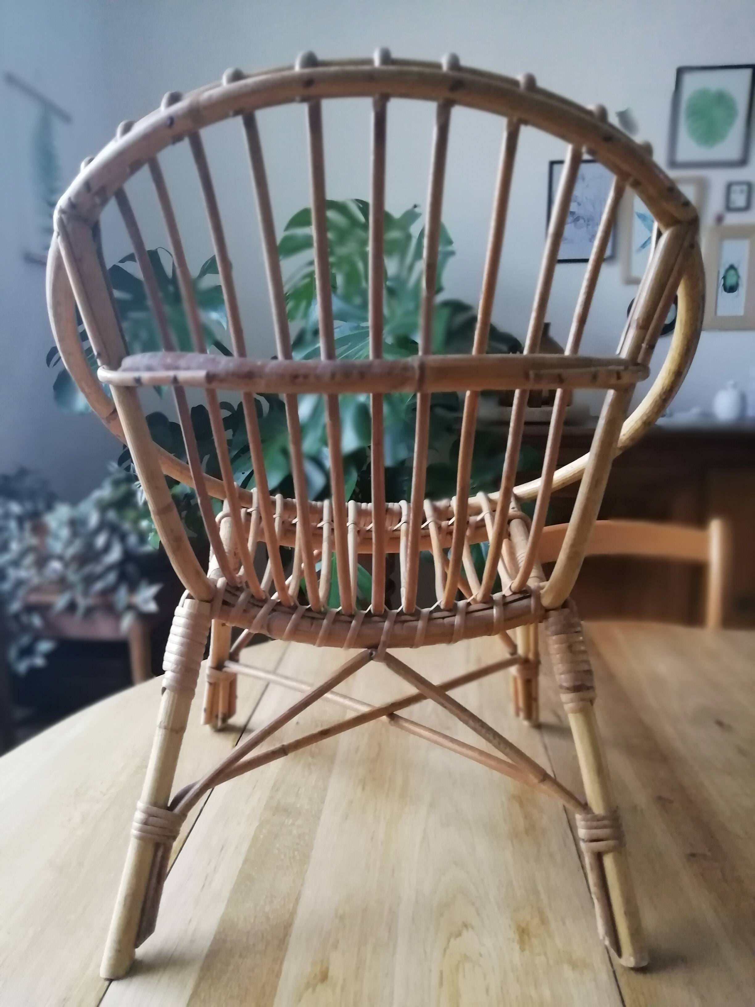 Fauteuil rotin enfant