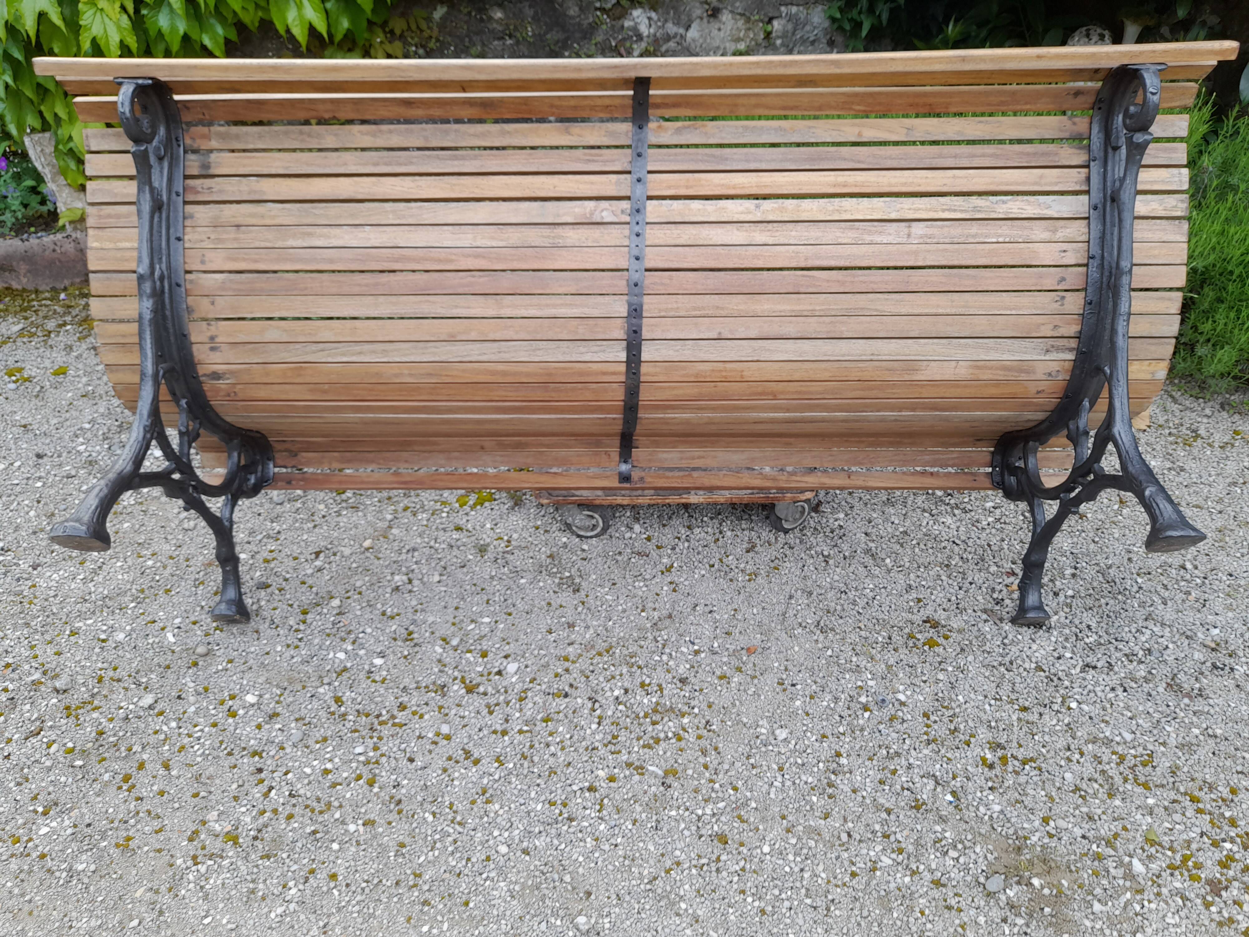 Banc de jardin ancien