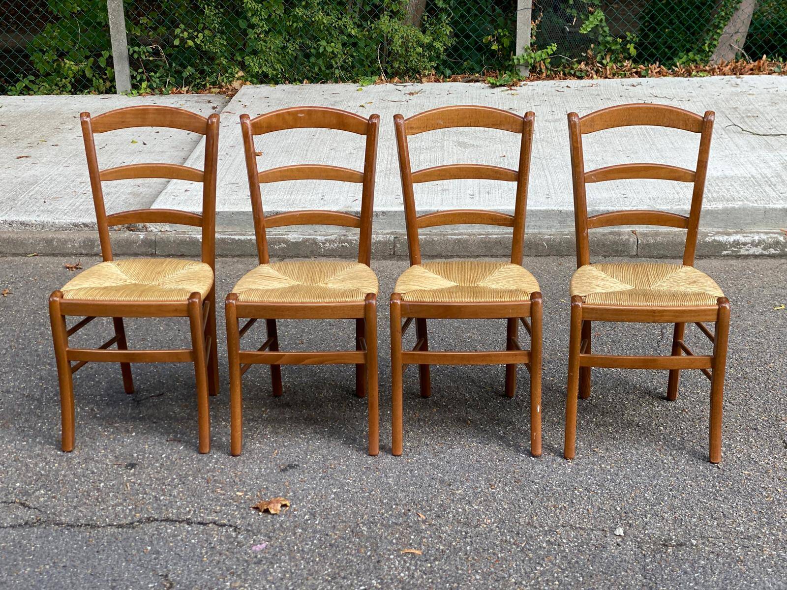 Lot de 4 chaises campagnard bois massif paillées 1980