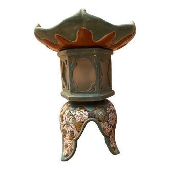 Pagodon lantern