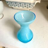Blue opaline soliflore