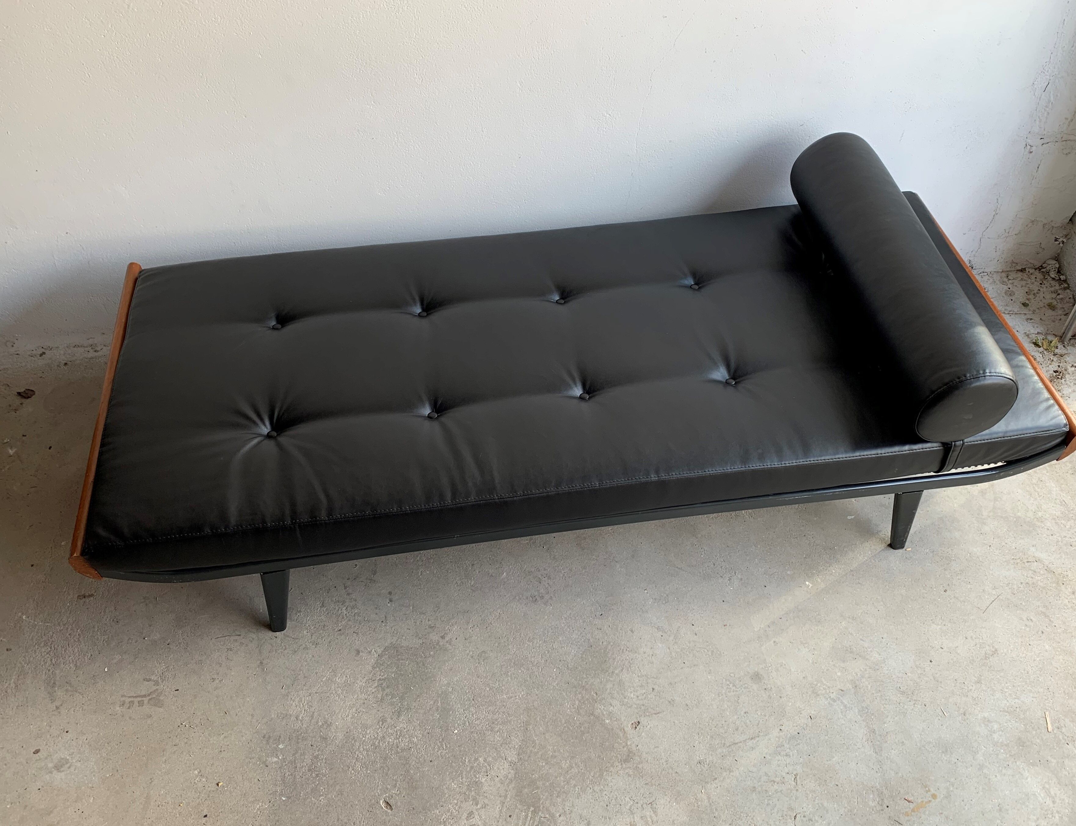 Cleopatra day bed by Andre Cordemeyer for Auping 1950's