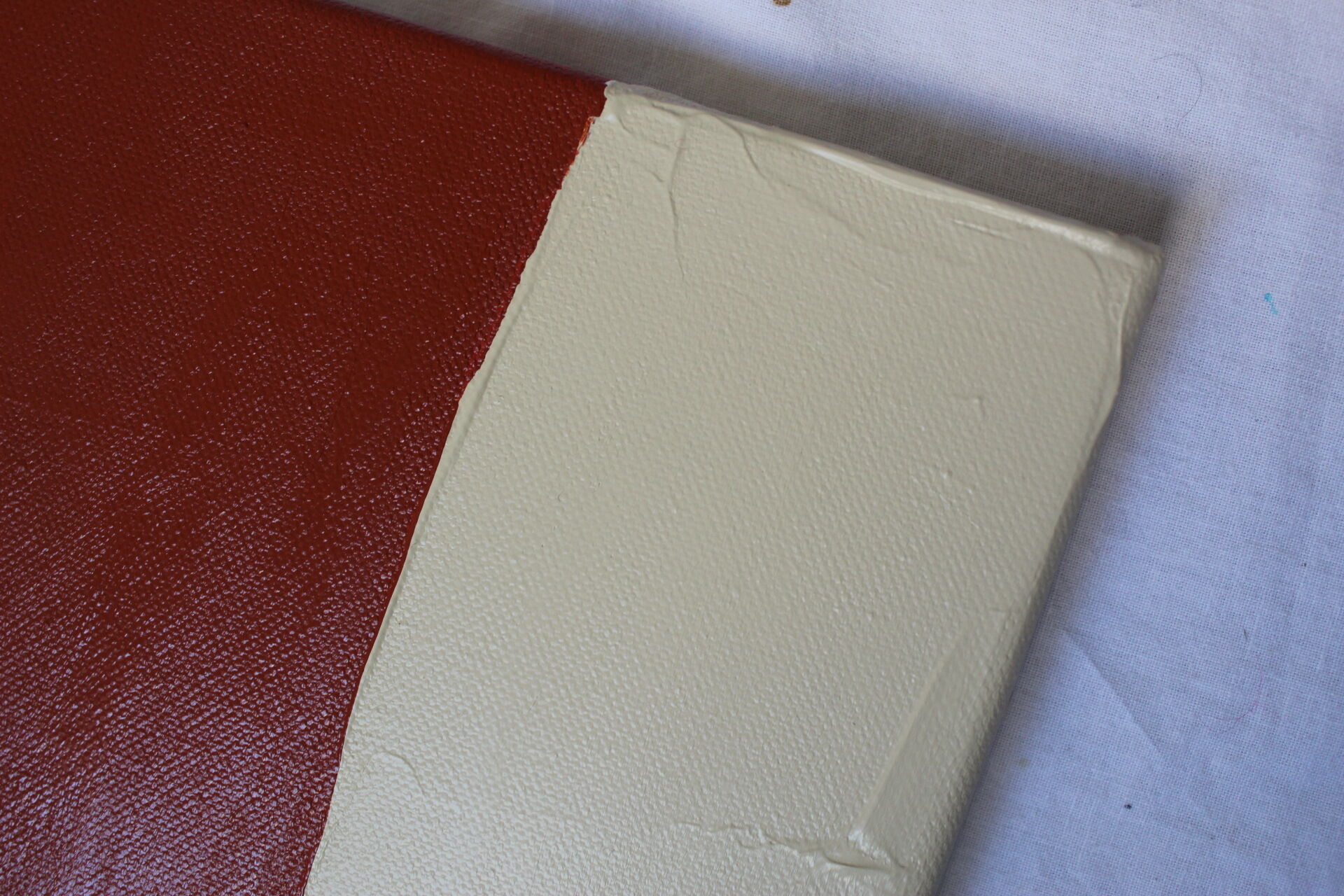 Set of two rusty canvases