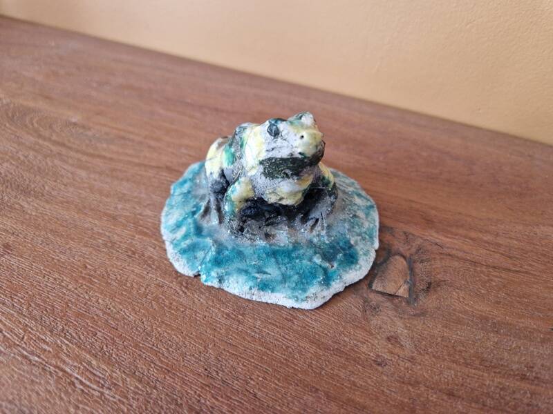 Joanna Hair (1955) Raku glazed ceramic frog