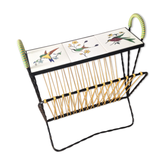 Magazine holder