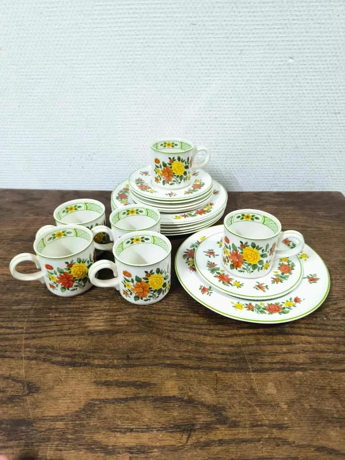 Set of 6 cups + saucers + dessert plates Villeroy and Boch Summer