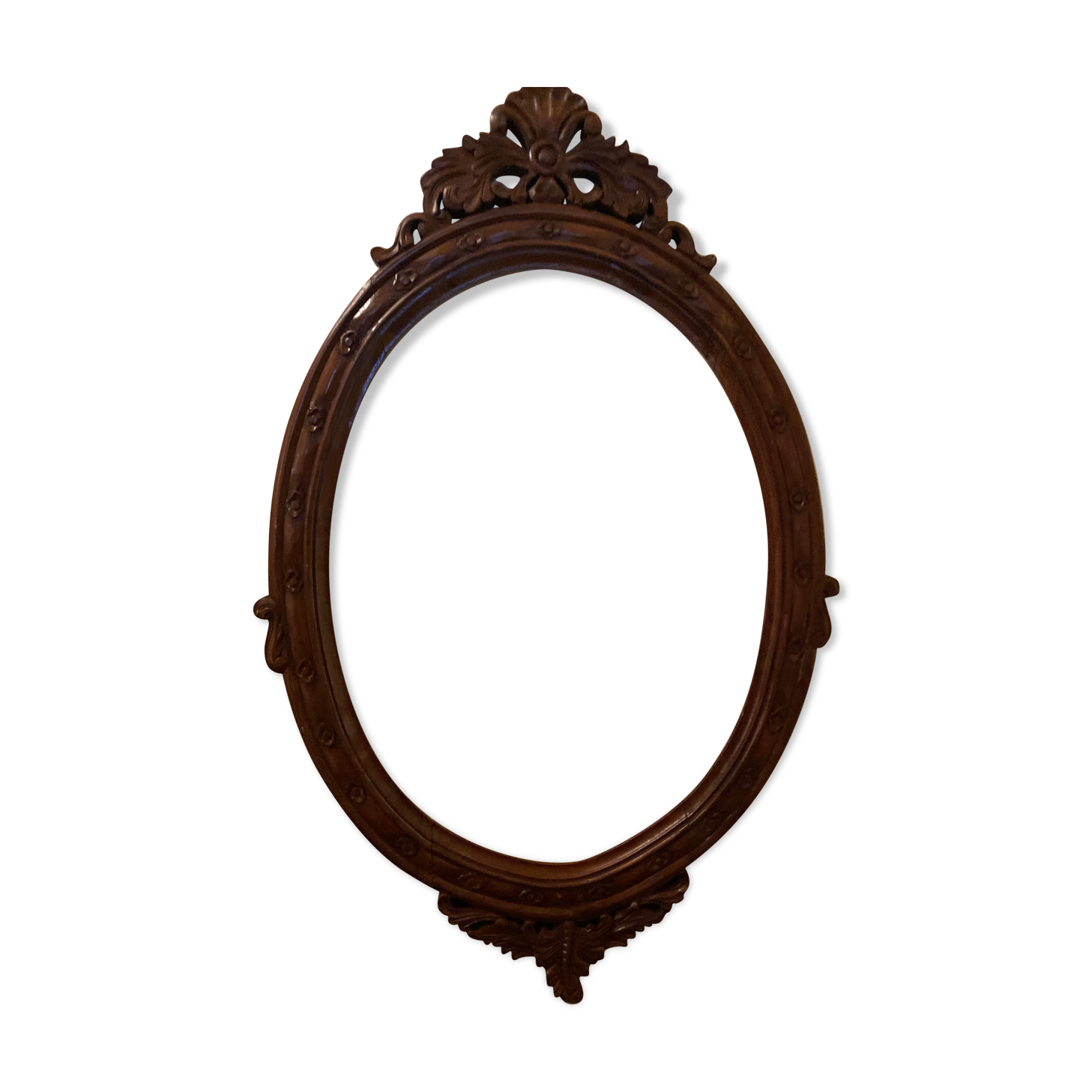 Wooden oval frame