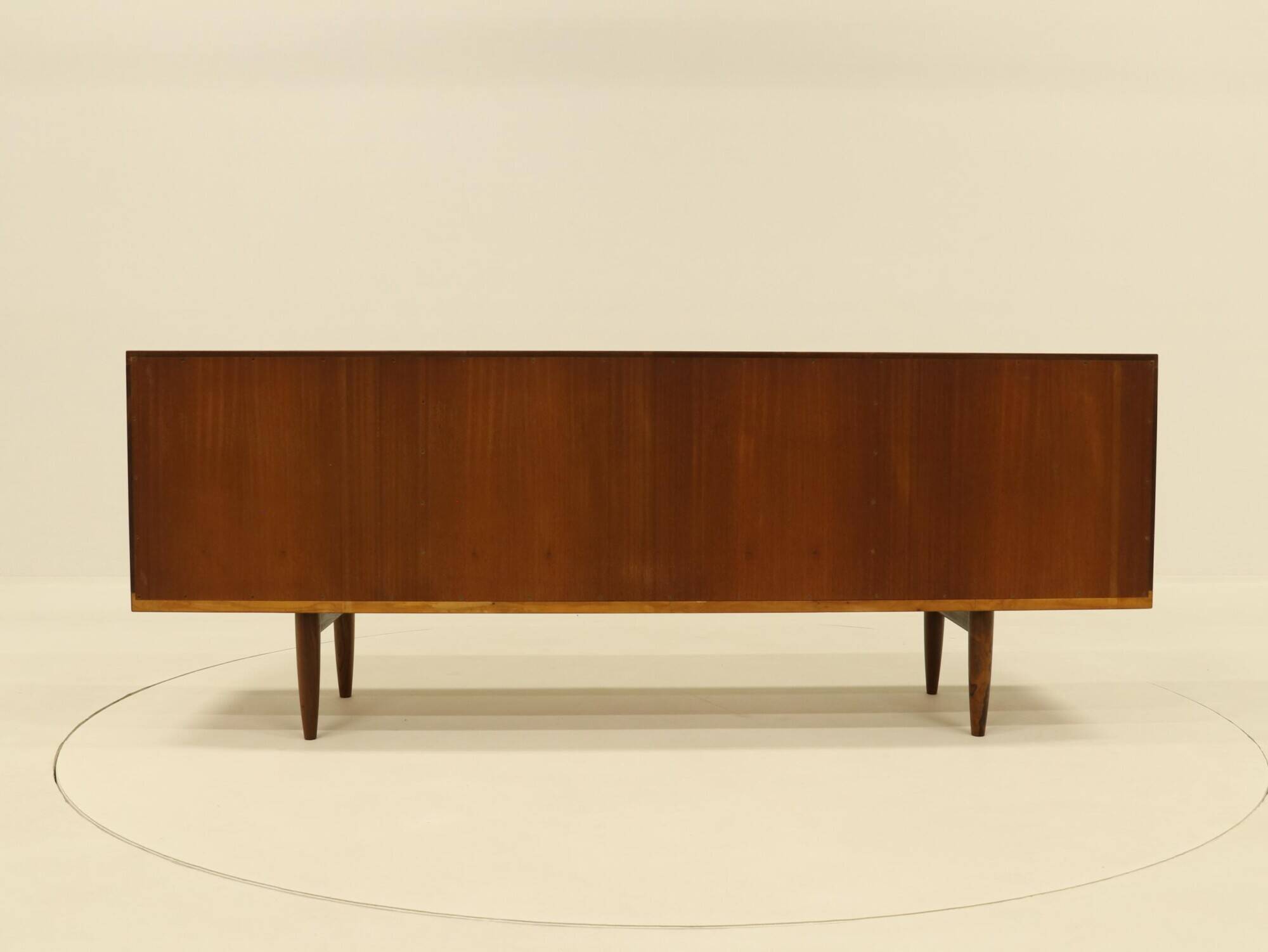 Buffet en palissandre modèle 20 de Niels Otto Møller