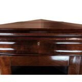 Armoire d’angle antique de l’empire tardif avec étagères en acajou des années 1840