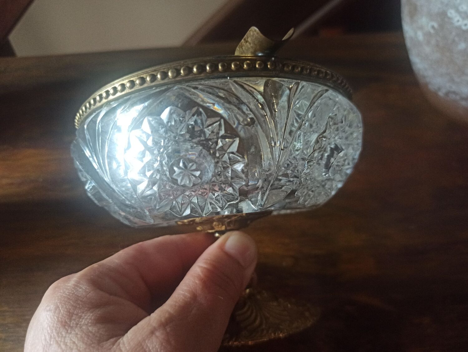 Chiseled crystal ashtray