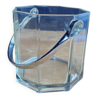 Ice bucket