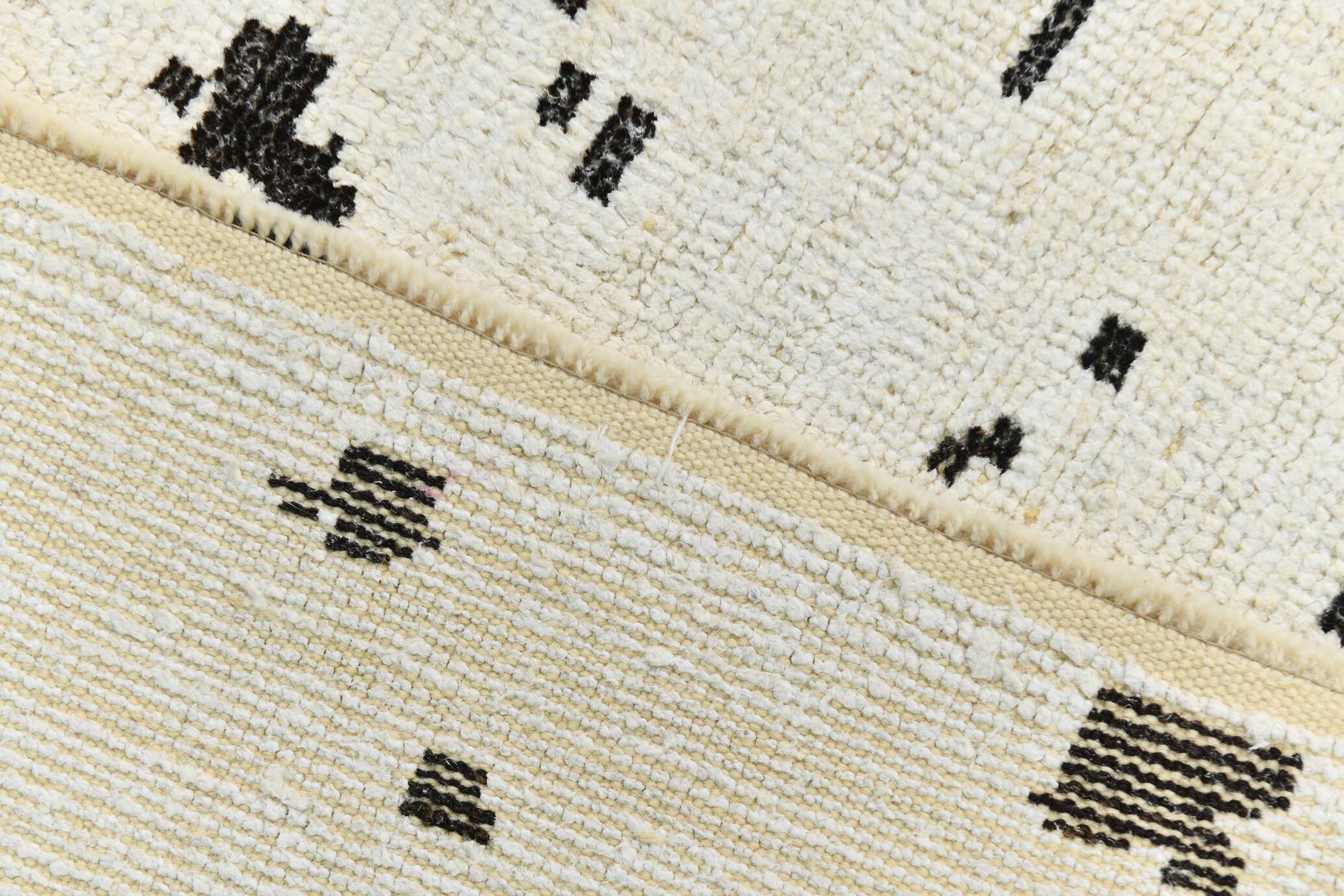 7x10 Neutral White Modern Super Soft Moroccan Rug, 216x294Cm