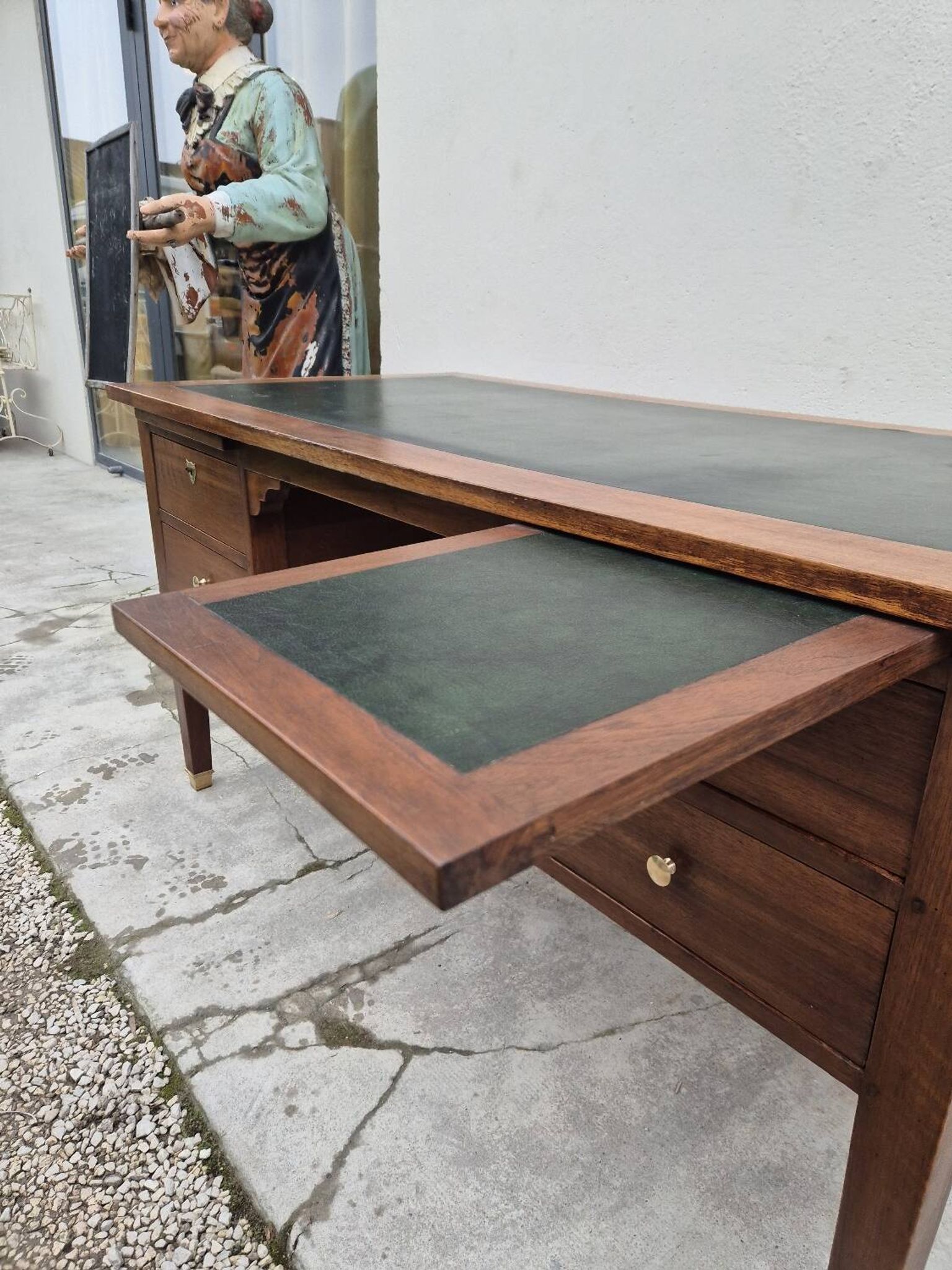 Louis XVI style minister's desk in solid walnut, 4 drawers, old manufacture