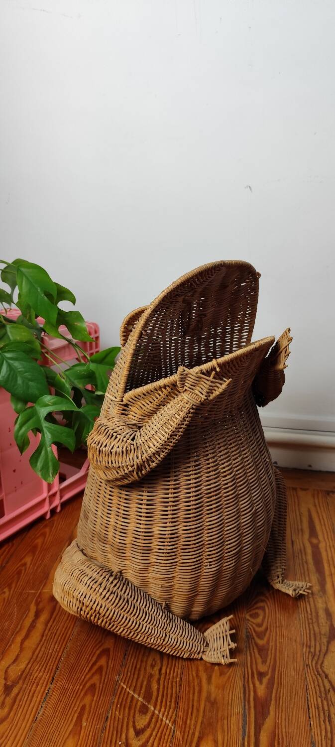 Frog magazine rack by Olivier Cajan 1960-1970