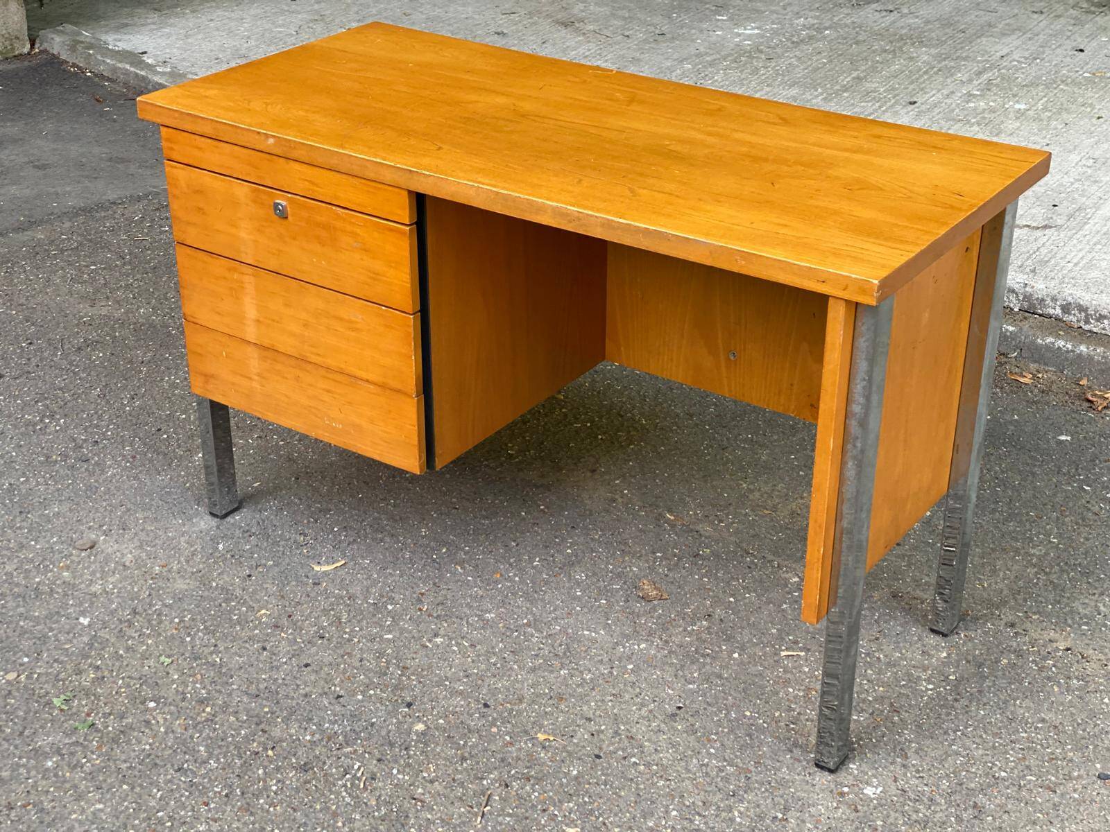 Scandinavian desk in wood and silver steel 1960 with 4 drawers