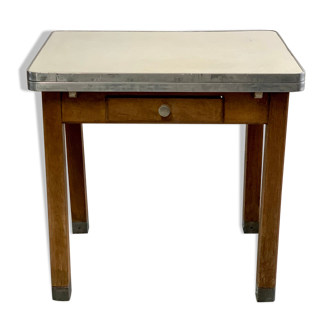 Kitchen table and formica